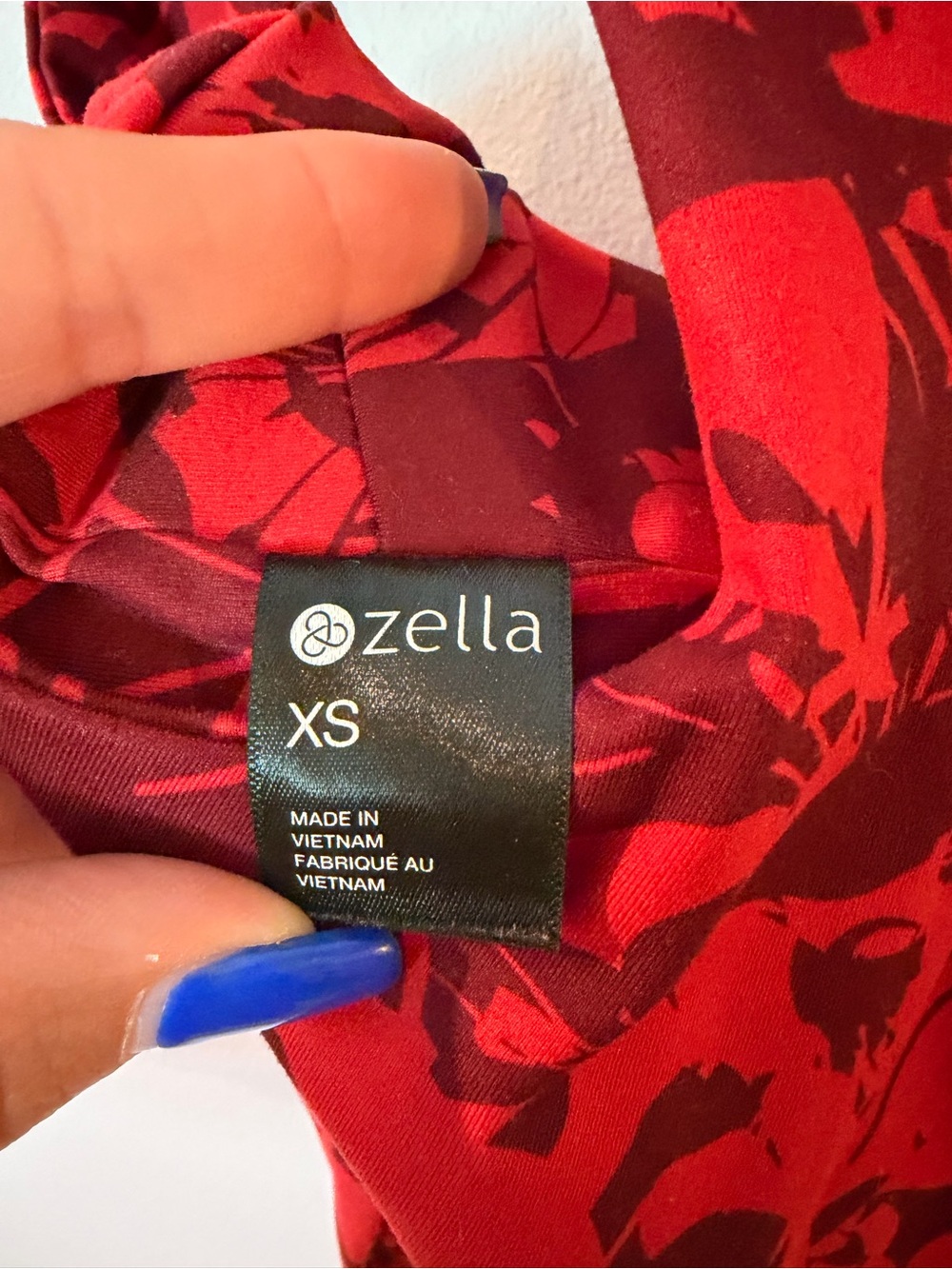 Red Floral Racerback Crop Top - Picture 3 of 3
